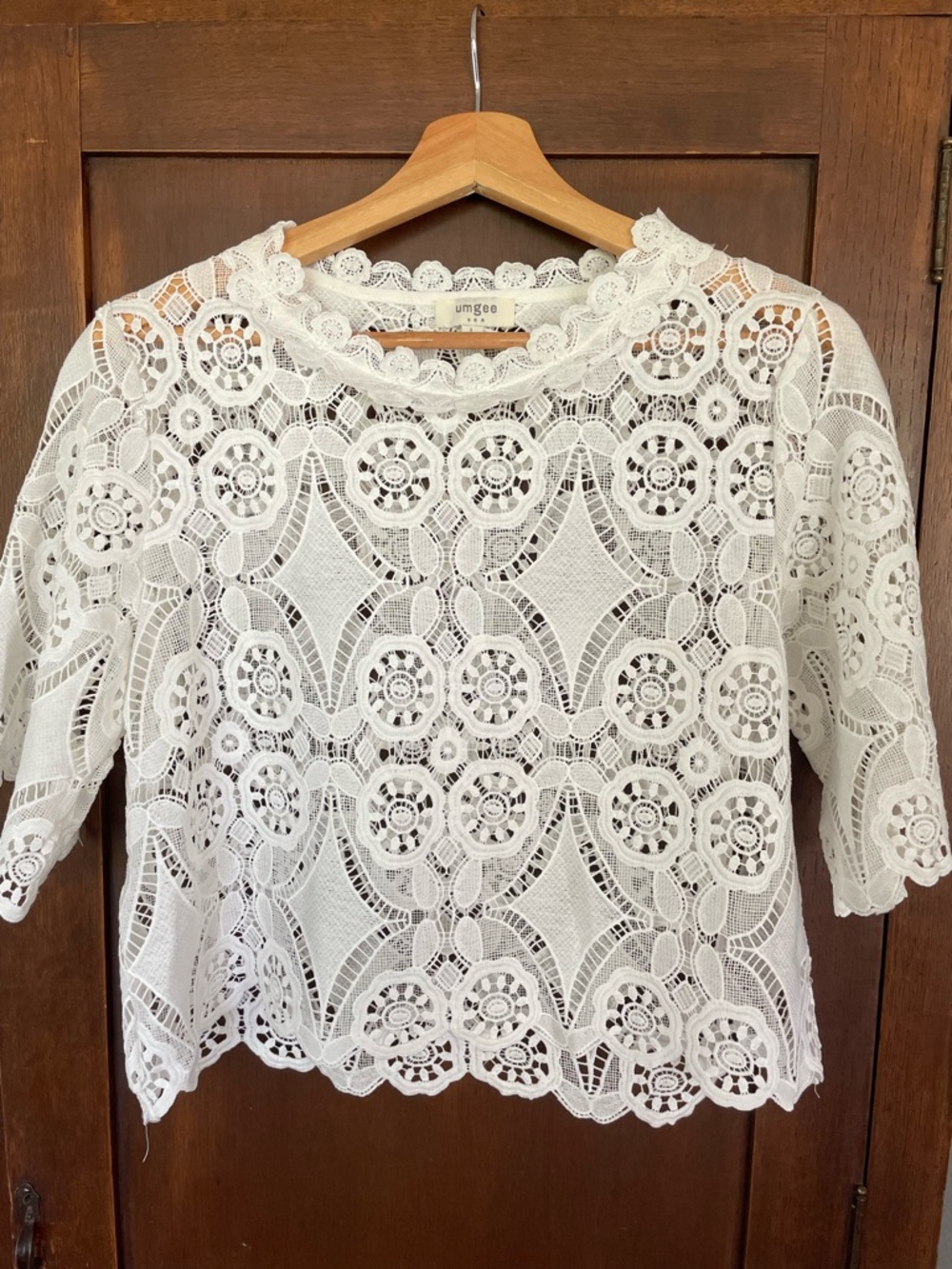 UMGEE Women’s L Bright White Lace Crochet Short Sleeve Top New!